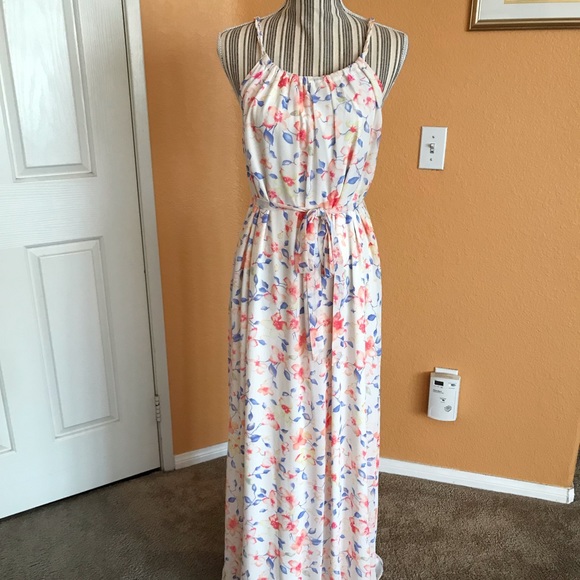 Skies Are Blue Dresses & Skirts - 💐Skies Are Blue Maxi Dress💐